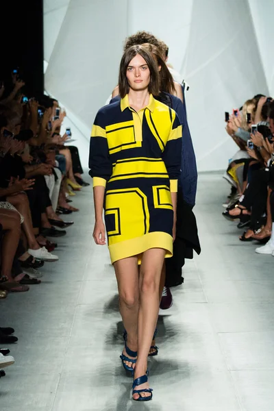 Look 48